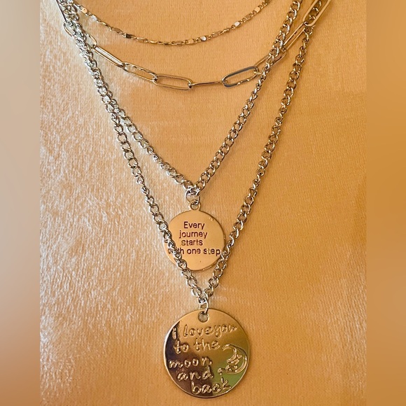 Jewelry - 💕 Engraved Message & Cameo Charm Layered Link Chain Necklace in Silvertone
